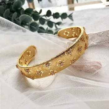 Donia jewelry Европейская и американская мода, матовый браслет с четырьмя листьями, открытый женский браслет из титановой стали
